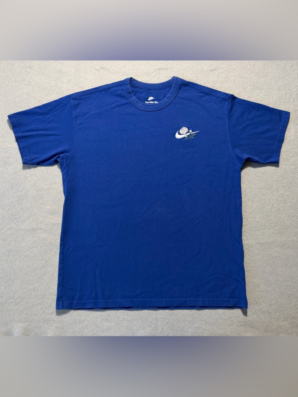 Nike Rose Swoosh Logo T-Shirt Blue Large Loose Fit Embroidered Tee